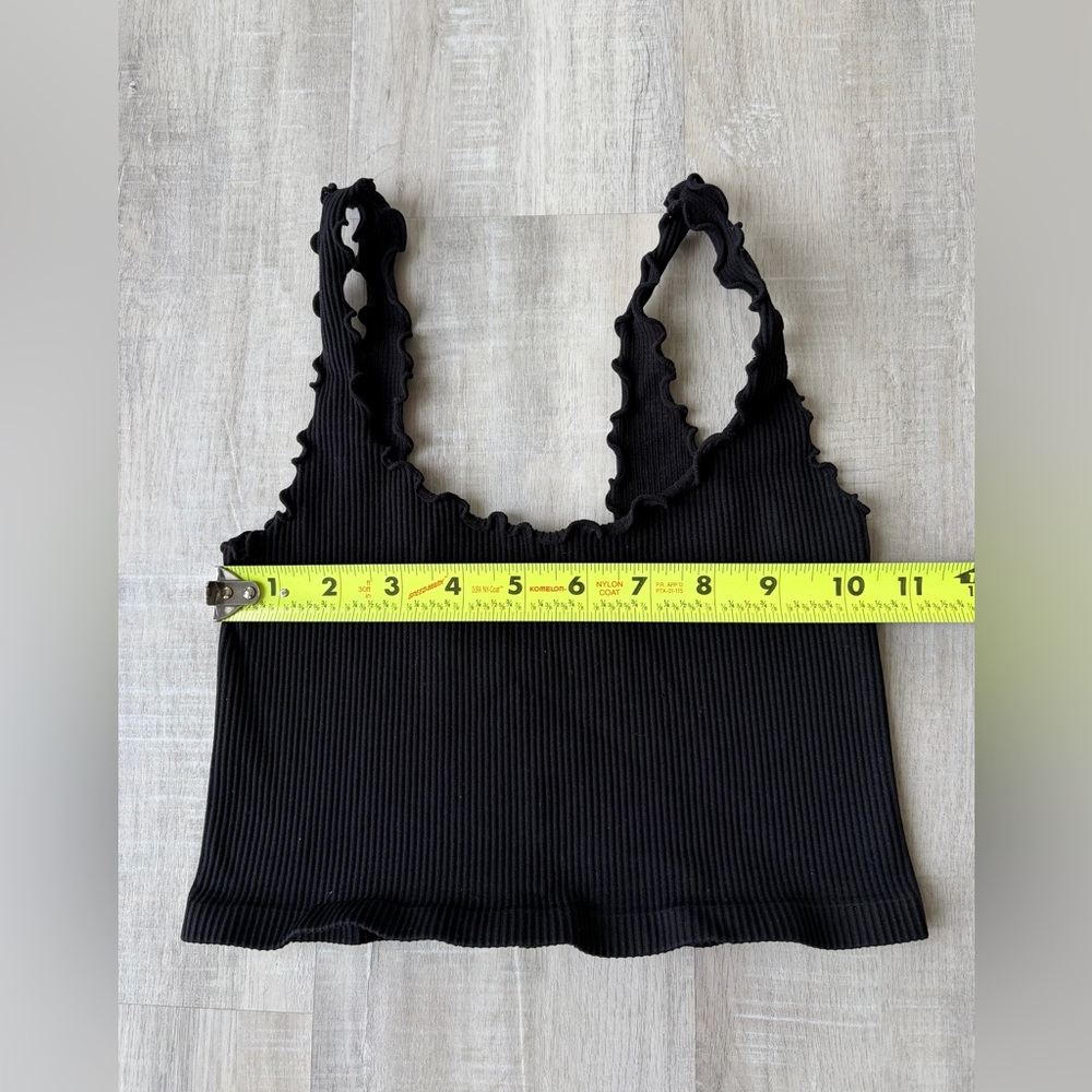 Black Ribbed Stretchy Tank Top with Ruffled Straps Size XS - Picture 3 of 4